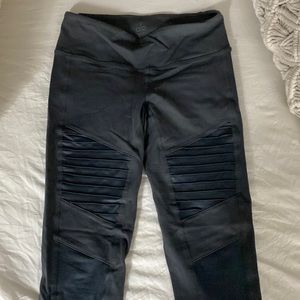 Alo leggings